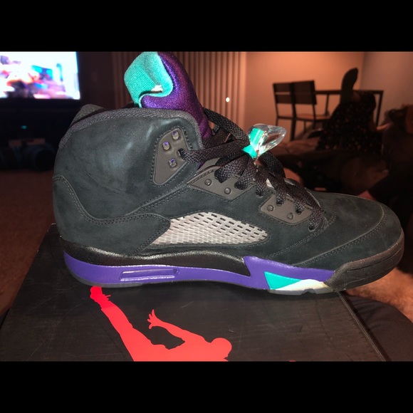 Jordan 5’s black grape - Picture 5 of 8
